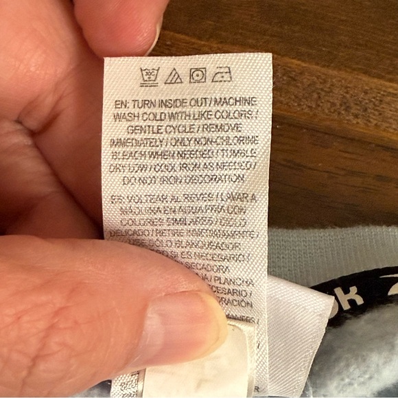 Reebok Light Blue Crewneck Sweatshirt L Fleece Pullover Athletic Lounge Top - Picture 8 of 9